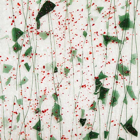 Holly Berry - Clear with Red Frit and Green Fractures/Streamers Fusible 90 COE link